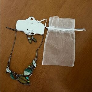 Fashion Jewelry Green and Silver Leaf Necklace Set